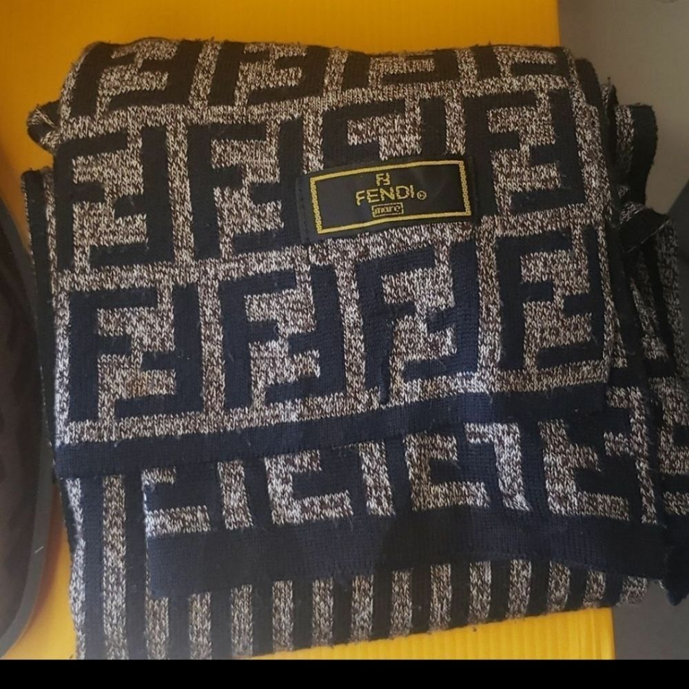 Fendi Wool FF ZUCCA Pequin Vintage Scarf